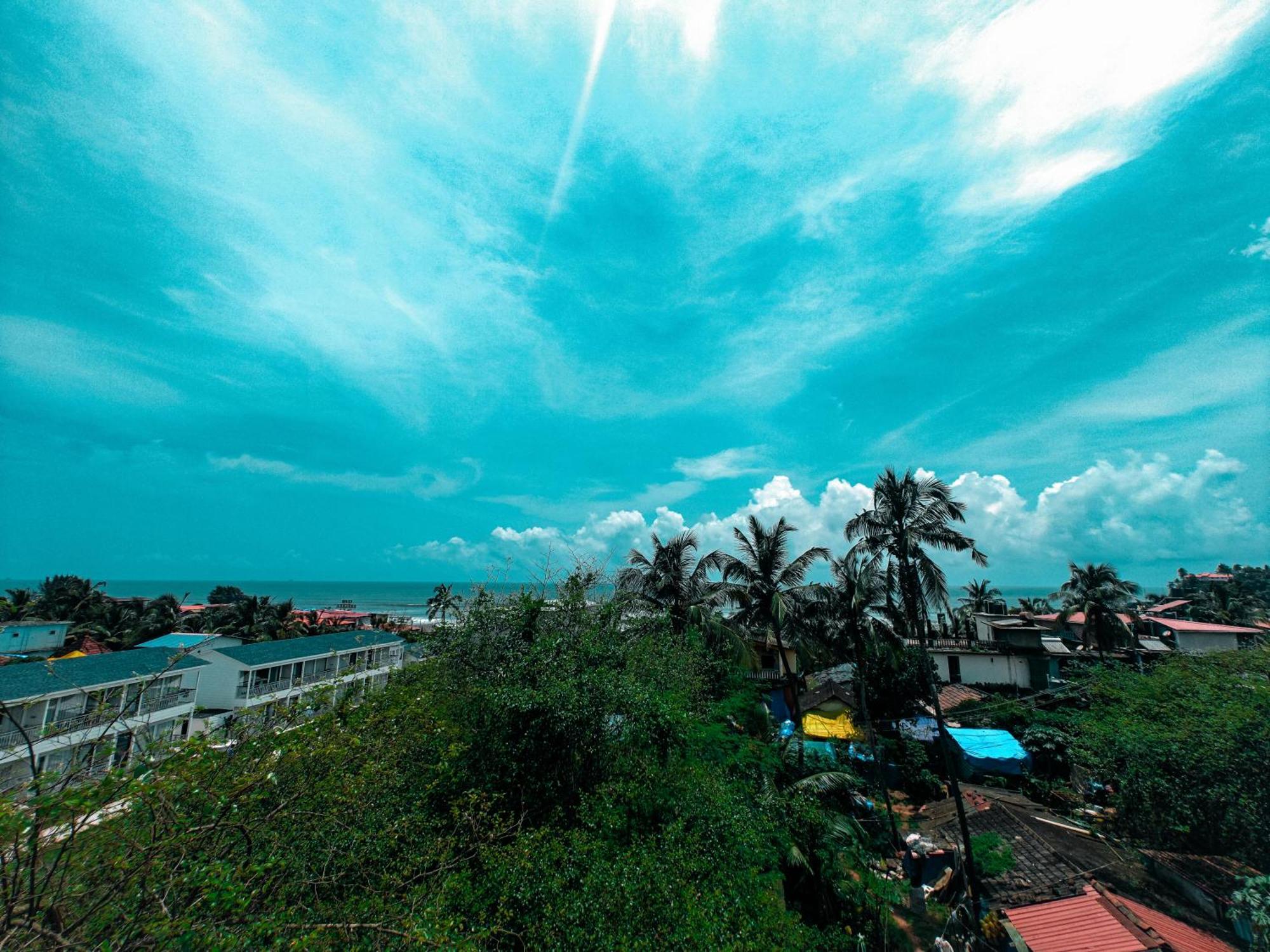 Crystal Bay Baga Hotel Exterior photo